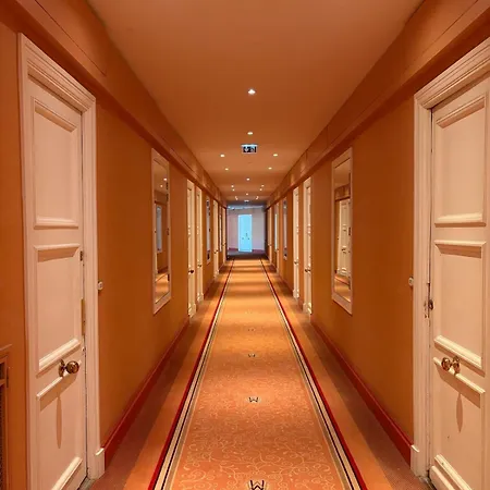 Palais Miramar Croisette Apartamento *